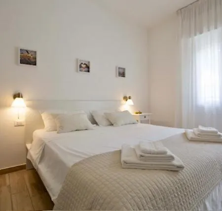 Elite Hotel 3*
