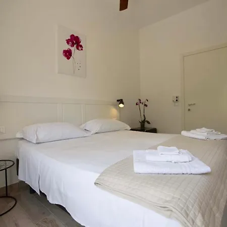 Elite Hotel