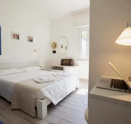 Elite Hotel 3*