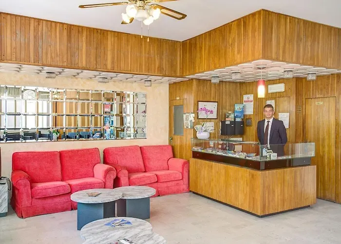 מלון Elite קרביה