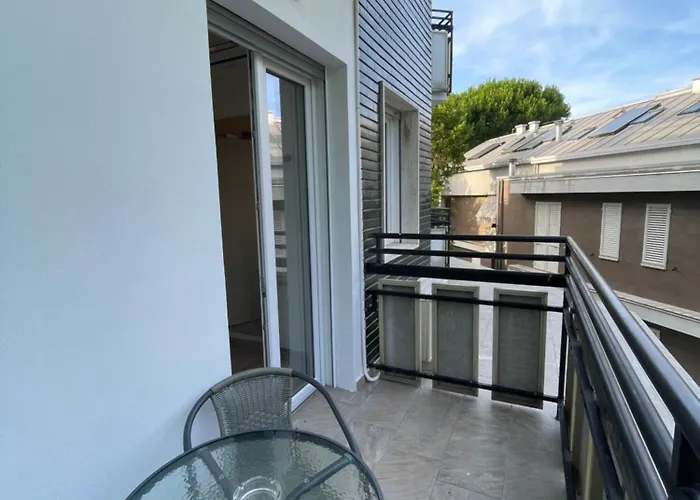 Elite מלון קרביה